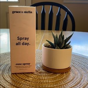 Grace & Stella Spray all day. ROSE SPRAY